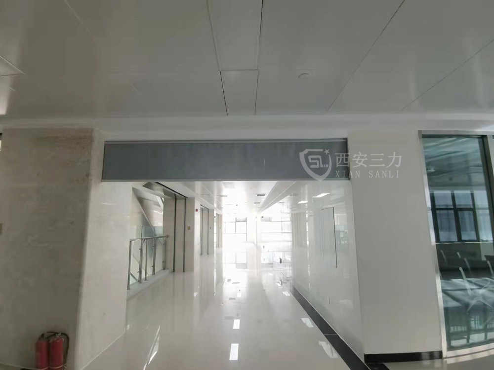 某項(xiàng)目通道擋煙垂壁使用效果