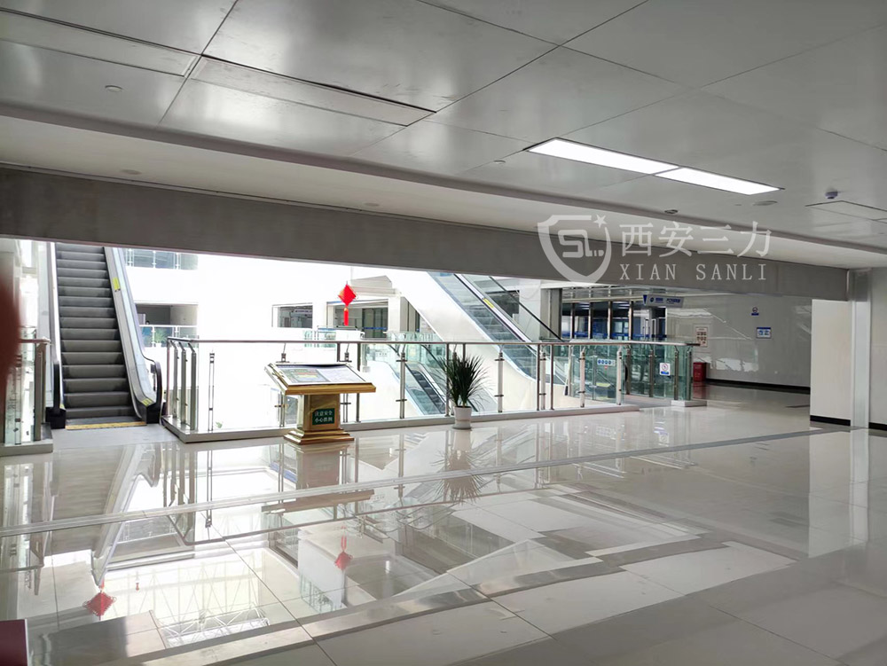 醫(yī)院門(mén)診大廳固定式擋煙垂壁安裝